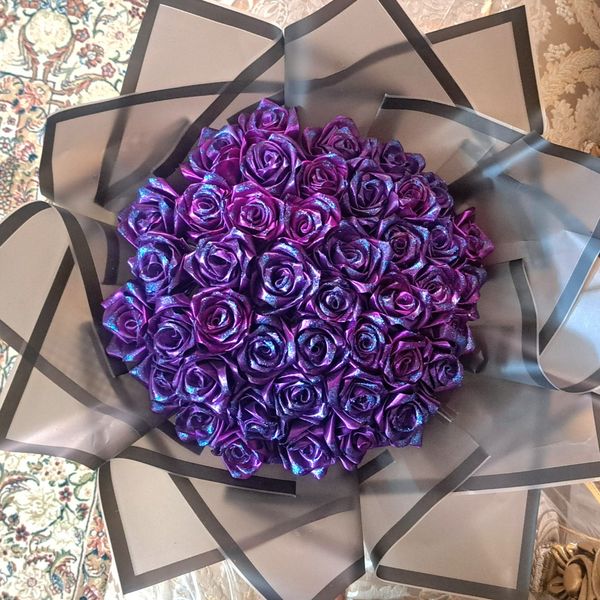 دسته گل رز روبانی 50 شاخه متنوع شایندار و بدون شاین، رنگ بندی