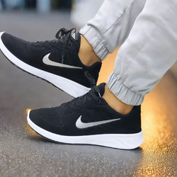 کتانی نایک مردانه مشکی سفید رویه تنفسی