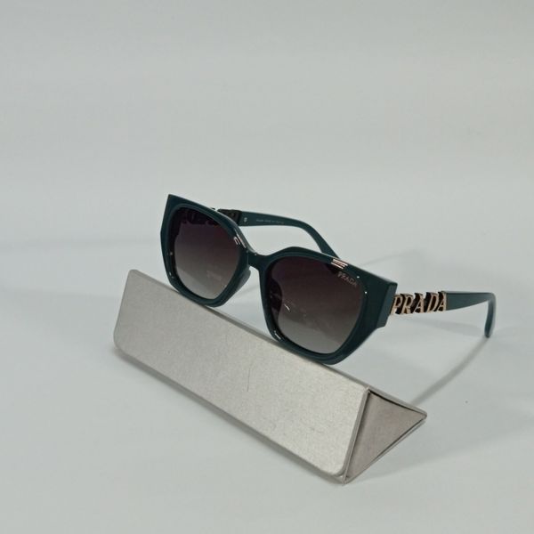 عینک آفتابی زنانه پرادا کد017