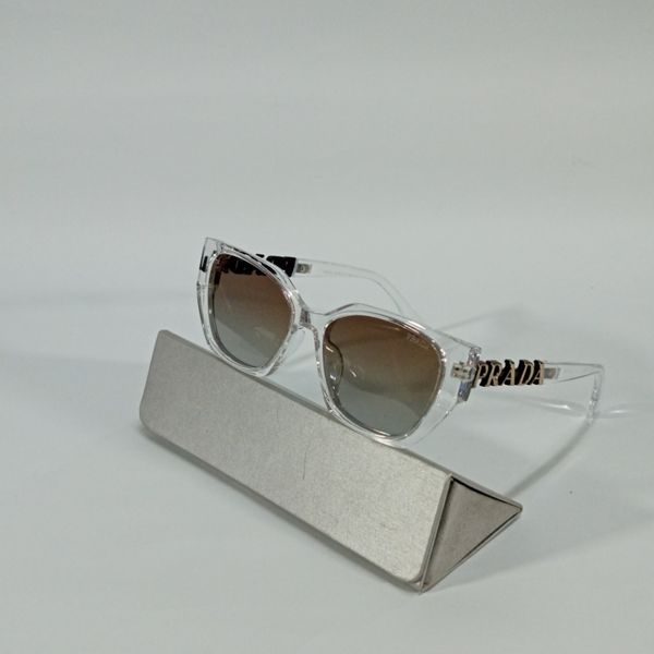 عینک آفتابی زنانه پرادا کد017