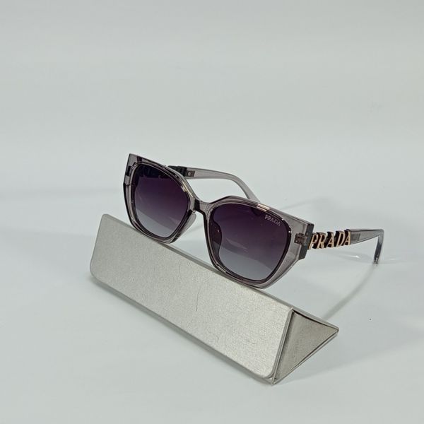 عینک آفتابی زنانه پرادا کد017