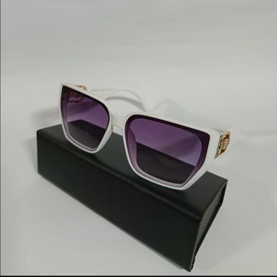 عینک آفتابی زنانه بوربری کد 007