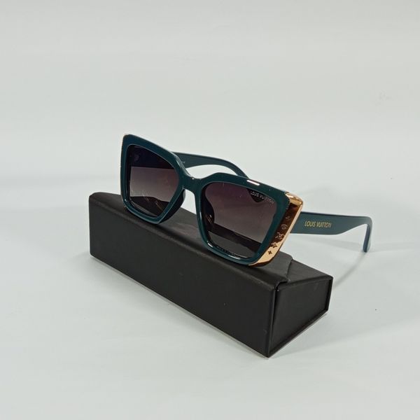 عینک آفتابی زنانه لویی ویتون کد018