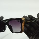 عینک آفتابی زنانه لویی ویتون کد018