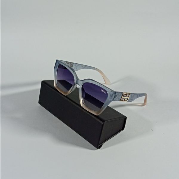 عینک آفتابی زنانه فندی کد020