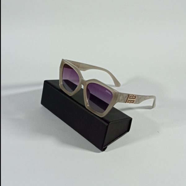 عینک آفتابی زنانه فندی کد020