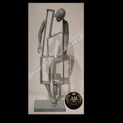 مجسمه و استند فیگور مردغمگین