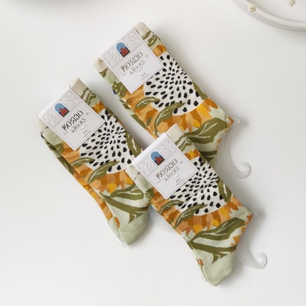 جوراب ساق‌بلند زنانه L-T-32