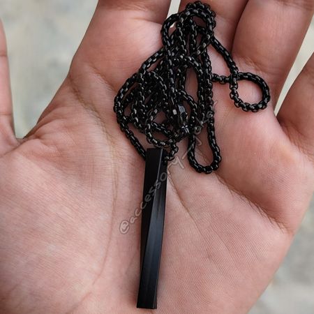 گردنبند مکعب عشق مشکی