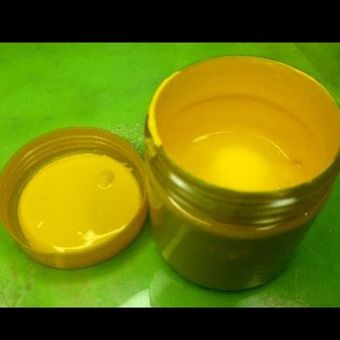 رنگ اکرلیک زرد 250 گرمی