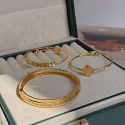 بنگل طرح طلا ضد حساسیت (لطفا قبل ثبت سفارش موجودی بپرسید)