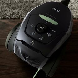 جارو برقی آ ا گ مدل VX82-1-ÖKO قدرت مکش 2200 وات