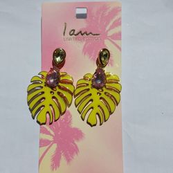 گوشواره برگ پهن الماسی