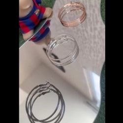 گوشواره حلقه‌ای سایز متوسط