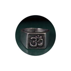 انگشتر برنجی طرح اُم (OM)