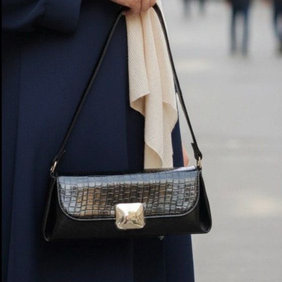 کیف مجلسی زنانه قفل آینه ای کد 1682