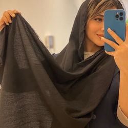 شال جاذبه دور دانتل مشکی مدل arad7544