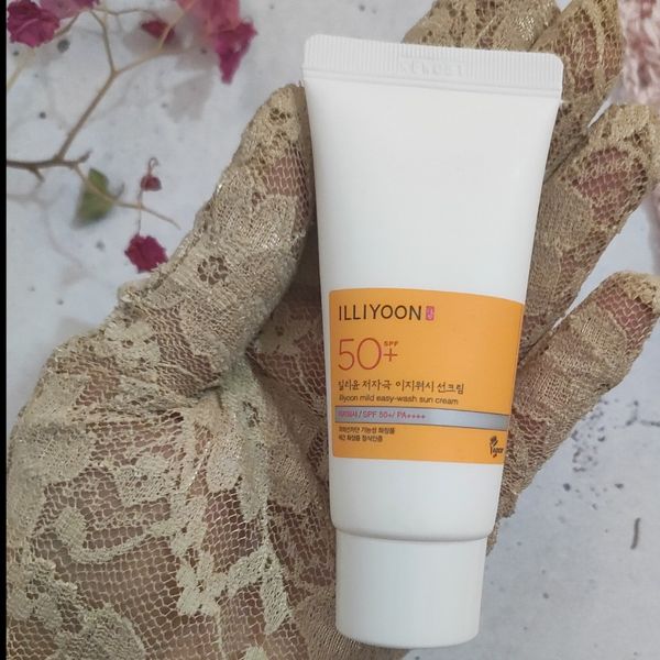 کرم ضدآفتاب ملایم با شستشوی آسان ایلیون (30 میلیلیتر) ILLIYOON Mild Easy-Wash Sun Cream