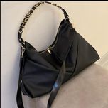 کیف زنانه دوشی و دستی مدل هلالی versace