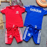 ست تیشرت شلوارک اسپرت بچگانه پسرانه دخترانه طرح آدیداس سایزبندی 40 تا 55 دارای 4 رنگ ترند سال