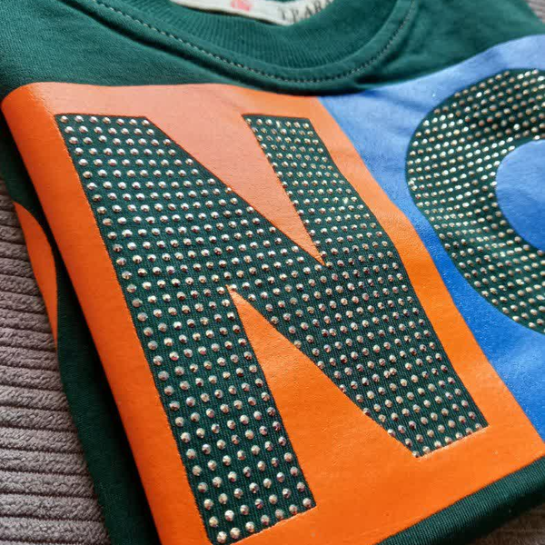 تیشرت تک پسرانه نگین کاری شده سایز 35 تا 60