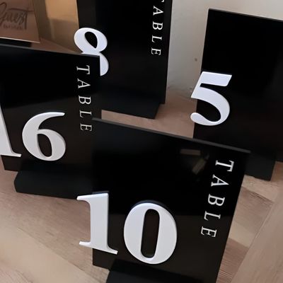 استند شماره میز مدل st142
