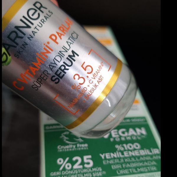 گارنیر ، سرم ویتامین سی ضد لک