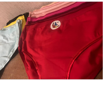 شورت سایز بزرگ  نخی لبه براق