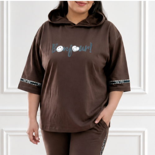 تیشرت کلاهدار