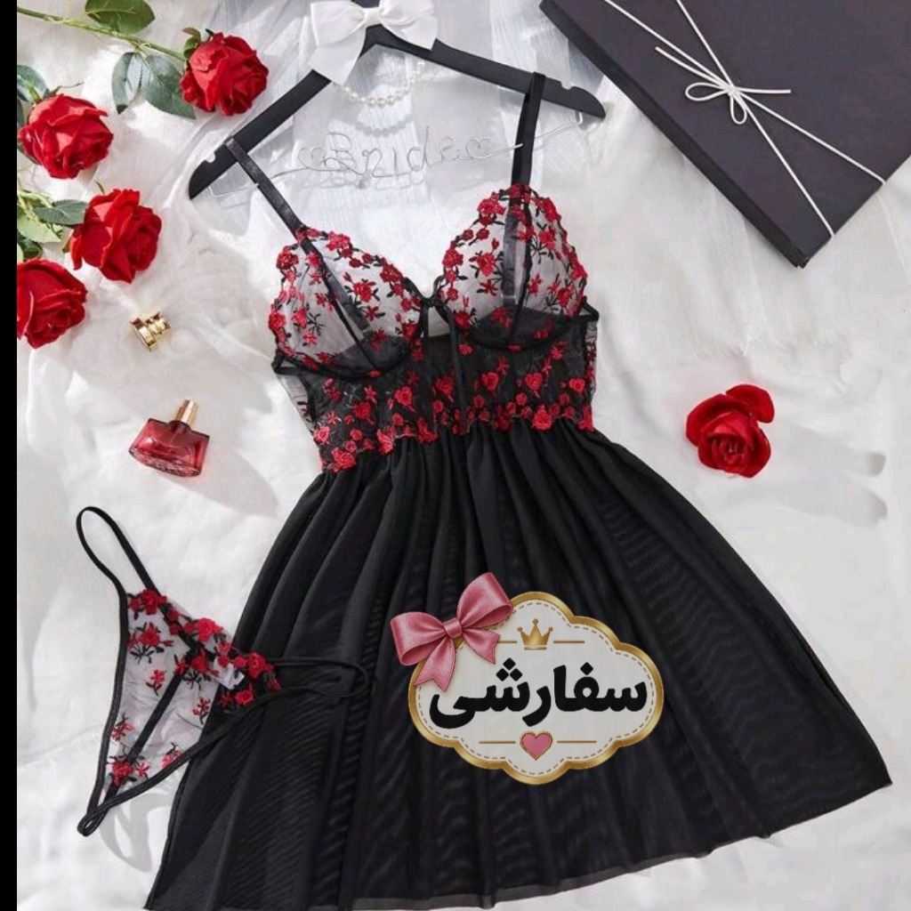 لباس خواب زنانه گل‌دار مشکی مدل حریر تور گاز