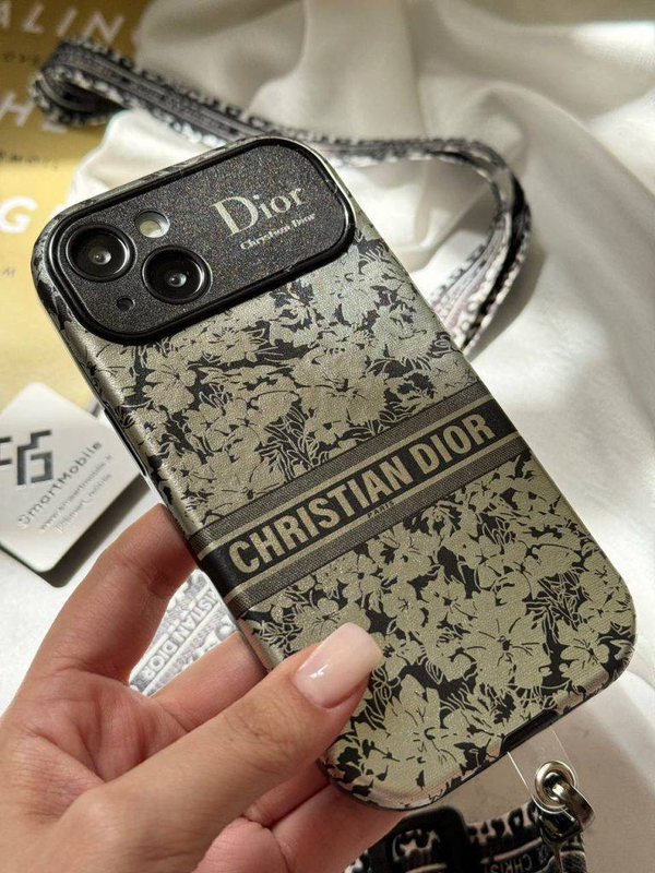 قاب گوشی آیفون دیور گلدار نقره‌ای محافظ لنز دار💐