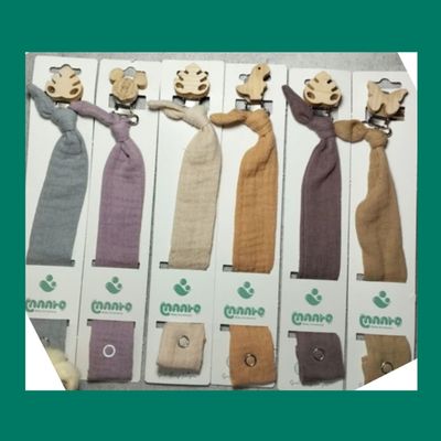 بند پستانک نوزادی عمده مدل گیره چوبی