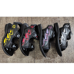 صندل بچه گانه پسرانه رکابدار در چهار رنگ مختلف