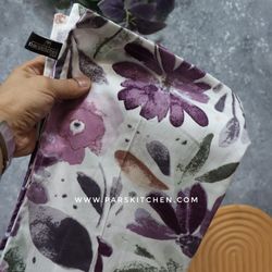 روبالشتی گل بنفش درشت