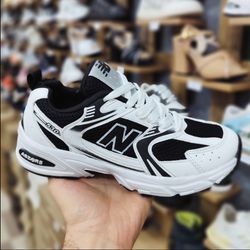 کتونی نیوبالانس 530 سایز 37 الی 40 در دو رنگ مشکی و سفید مشکی