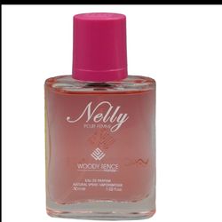 عطر جیبی زنانه وودی سنس مدل NELLY  با رایحه شیرین حجم 30 میلی‌لیتر