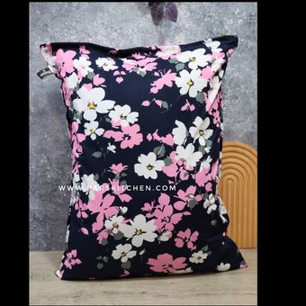 روبالشتی سرمه ای گلدار