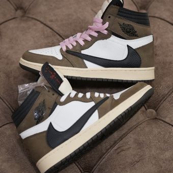 نایکی جردن 1 ترویس اسکات ساقدار دارک موکا || Nike Jordan 1 Travis scott 1 High OG Dark Mocha