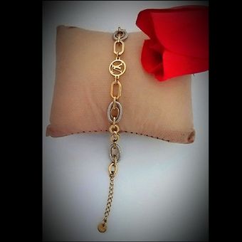 دستبند پلاکدار مدلLV