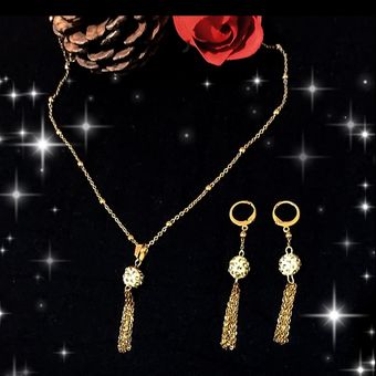 نیم ست گردنبند گوشواره زنانه مدل گوی نگین‌دارmah_banoo