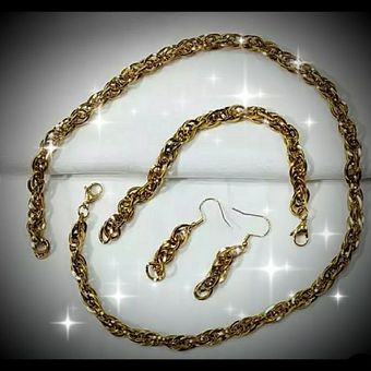 ست زنجیری طلایی مدل رویال ماه‌بانو