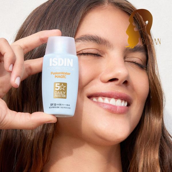 کرم ضد آفتاب بی رنگ ایزدین مدل فیوژن واتر مجیک 5ستاره ++++PA محافظت +50 SPF حجم 50 میل اصل اسپانیا