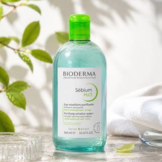 میسلار واتر بایودرما مدل Sébium H2O مخصوص پوست چرب و مختلط حجم 500 میل (Bioderma Sébium H2O Micellar Water)