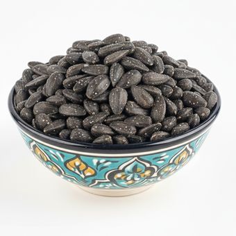 خرید تخمه مشکی ریز | تخمه آفتابگردان سیاه شور و خام (تازه و باکیفیت)