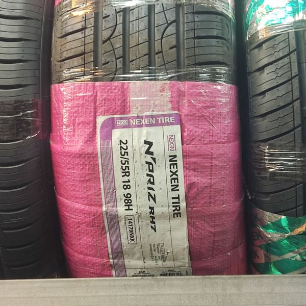 لاستیک 225,55,18 نکسن یک جفت