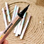 خط چشم ماژیکی برند مک