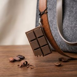 آویز مینیاتوری طرح شکلات مدل شکلات تخته ای