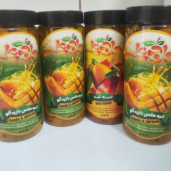 ترشی انبه در دو طعم (تند، با زردآلو)