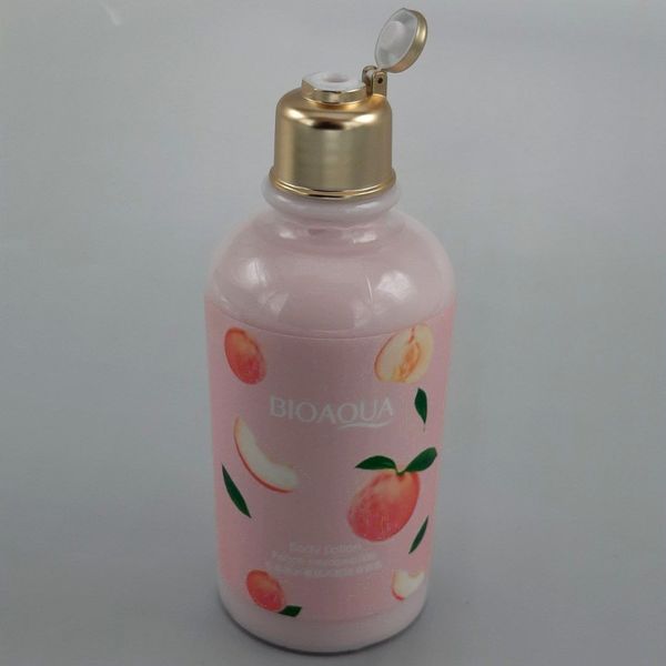 لوسیون بدن هلو شاین دار