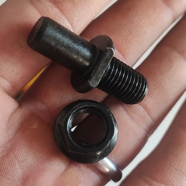 پیچ و مهره دنده زنجیر عقب هوندا